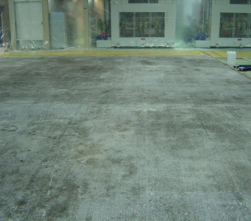 Foto 3 – piso descontaminando